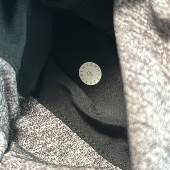 Lululemon Spring Break Away Short *4-way Stretch 3" Heather Lux Multi Black - Picture 4 of 5